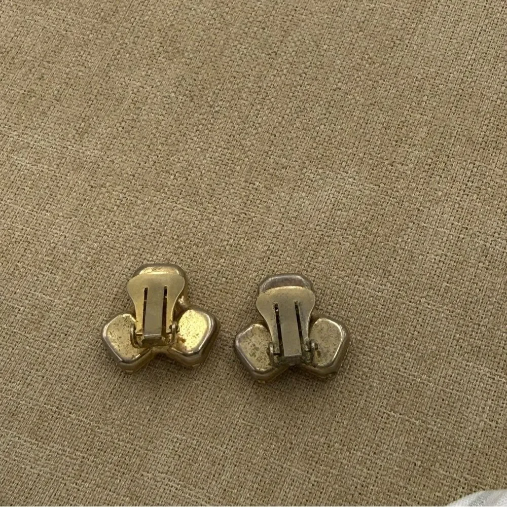 Vintage prong set Gold tone and Silver glassCrystal clip on Earrings